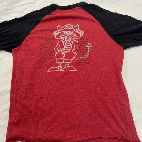 AC/DC Vintage “Razors Edge” Baseball T-Shirt - Picture 4 of 7